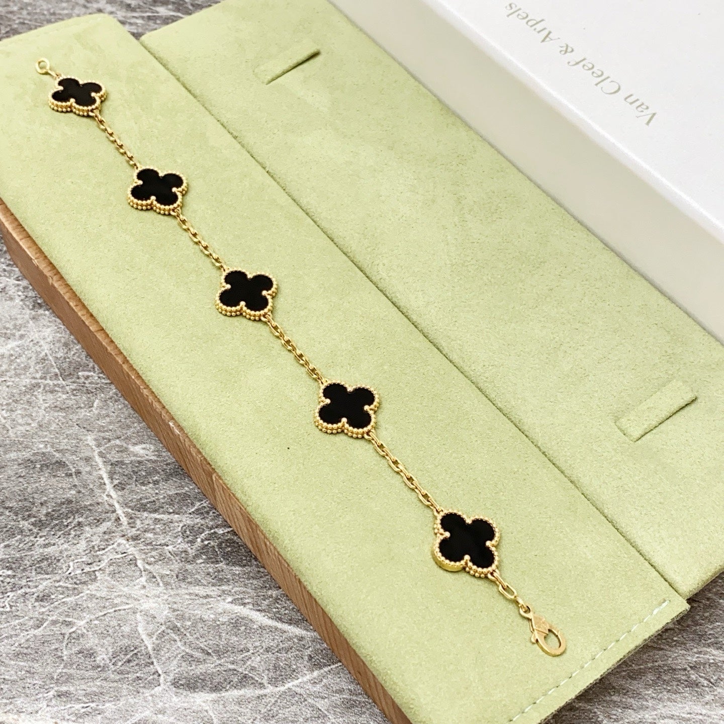 Van Cleef & Arpels Bracelet