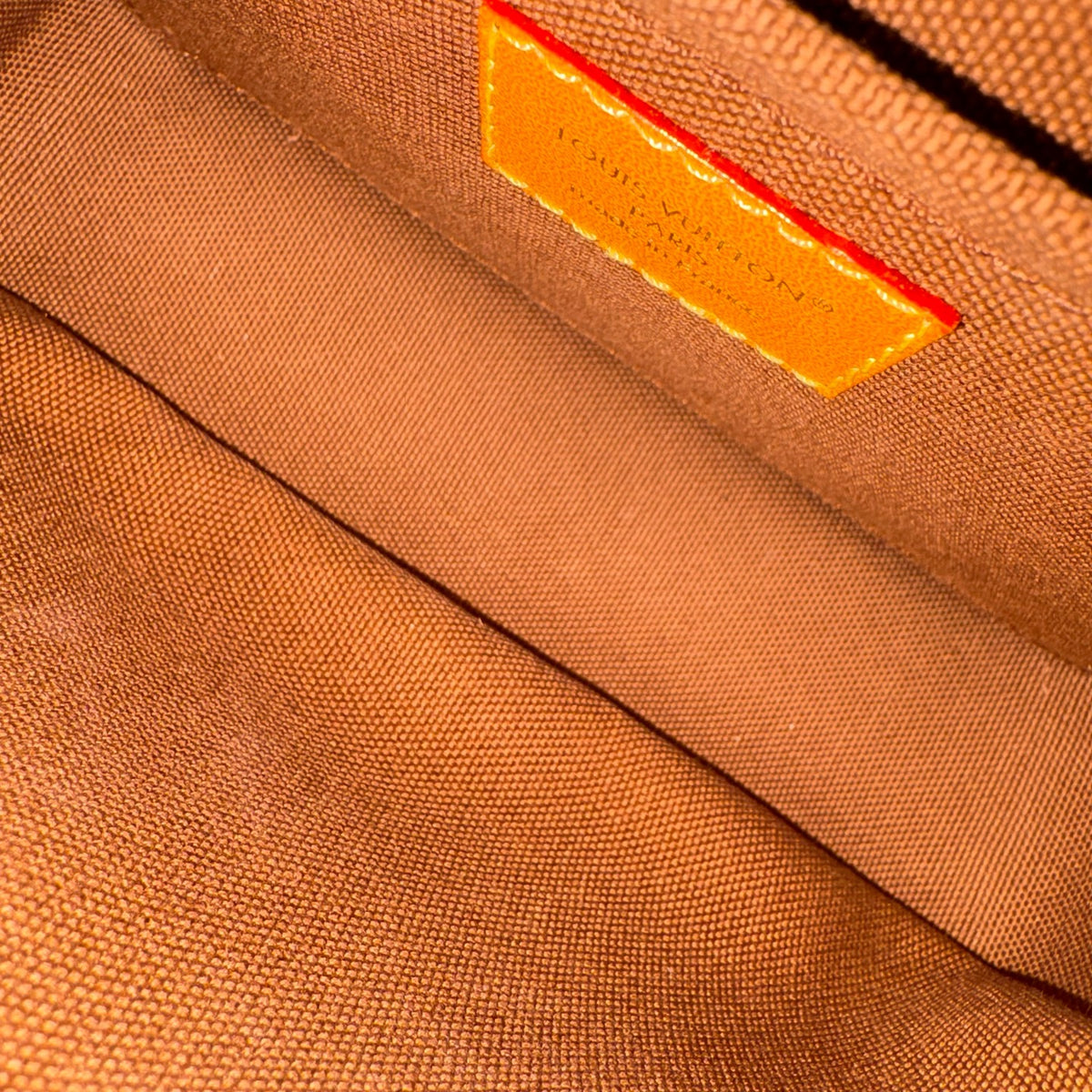 Louis Vuitton Messenger Bag