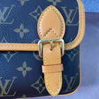 Louis Vuitton Messenger Bag