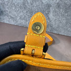 Louis Vuitton Messenger Bag
