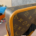 Louis Vuitton Messenger Bag