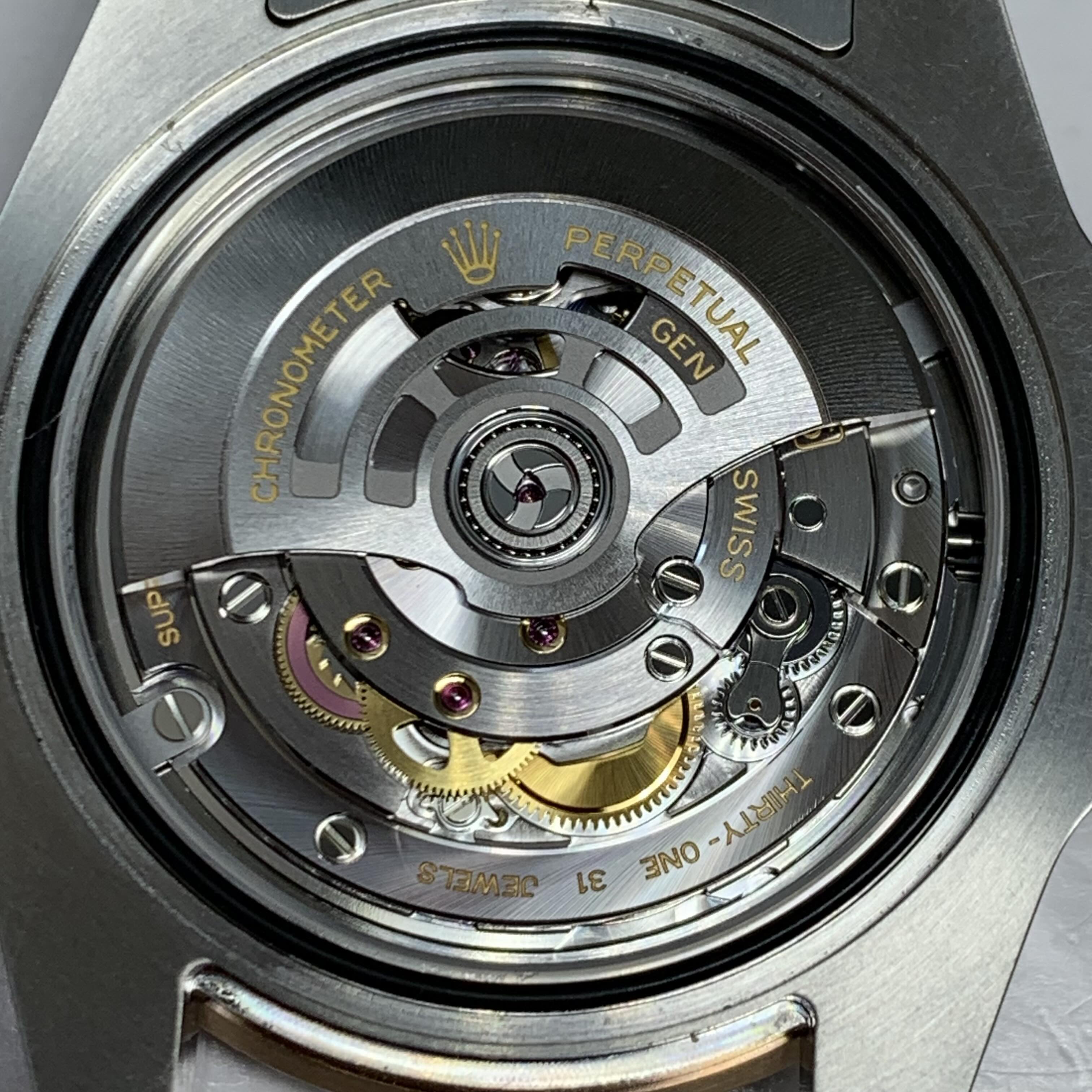 Rolex GMT-Master II 40 millimeters m126711chnr-0002