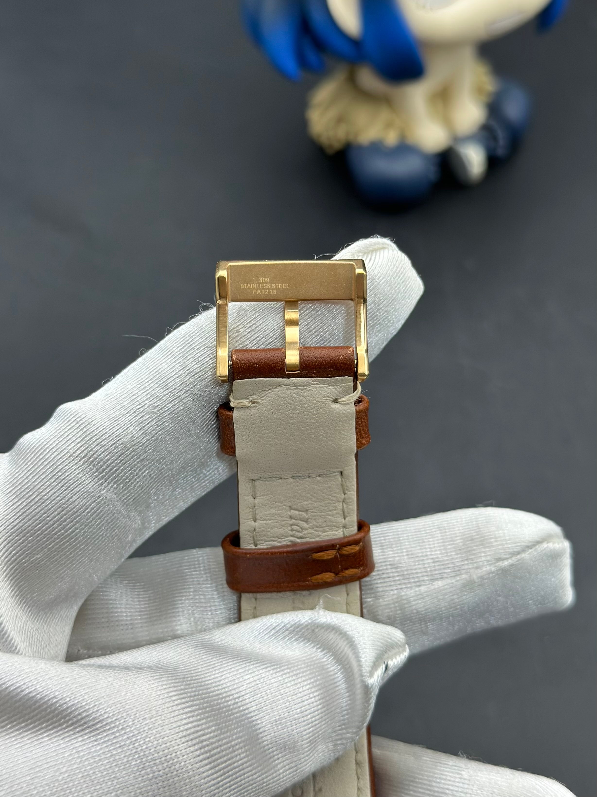 Hamilton Rose gold Automatic (self-winding) watch