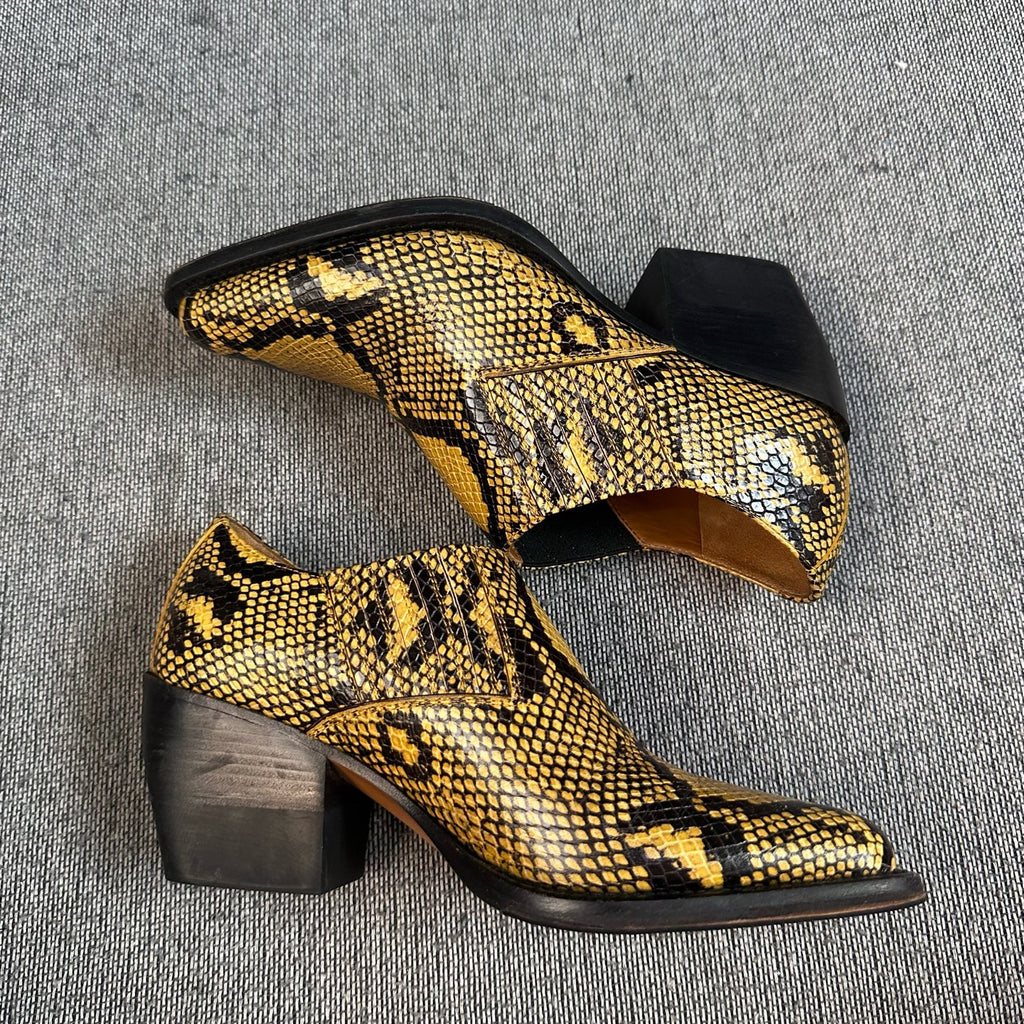 Chloe Ankle boots