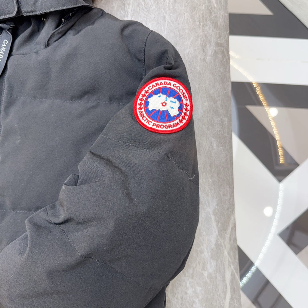 Canada Goose Black Down jacket