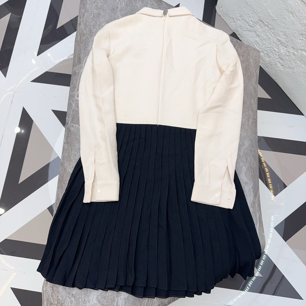 Valentino White