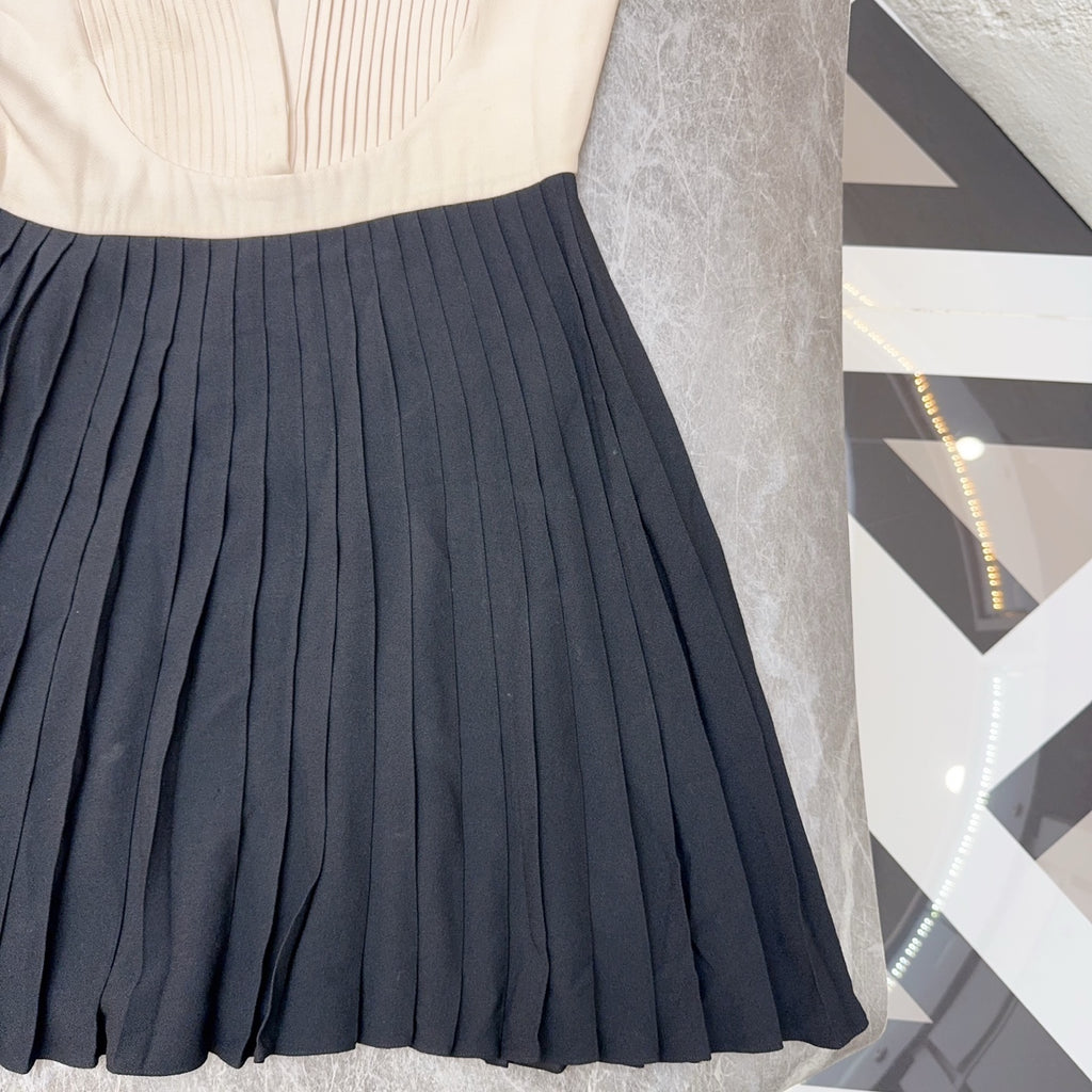 Valentino White
