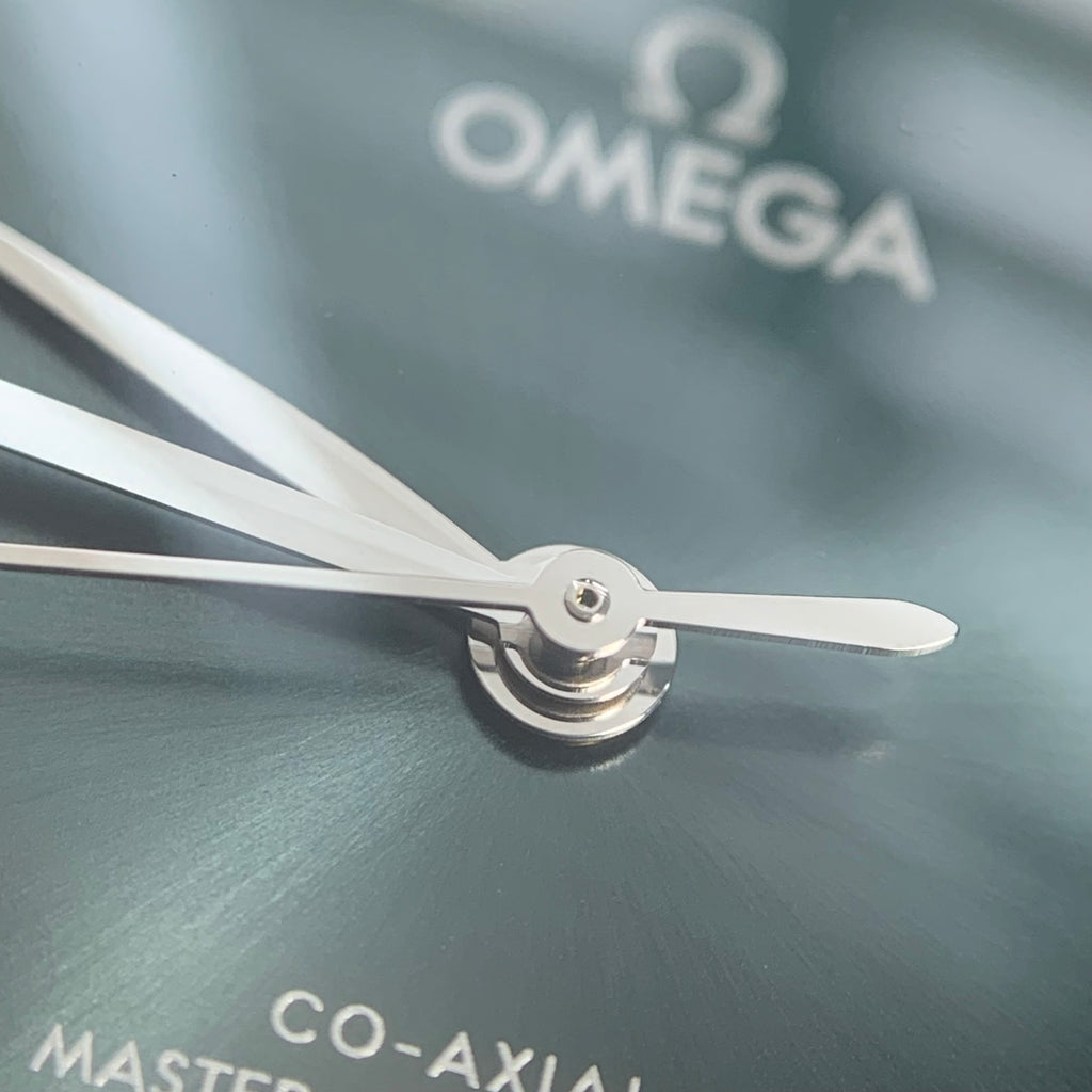 Omega Flying Disc Series 40 434.10.40.20.10.001