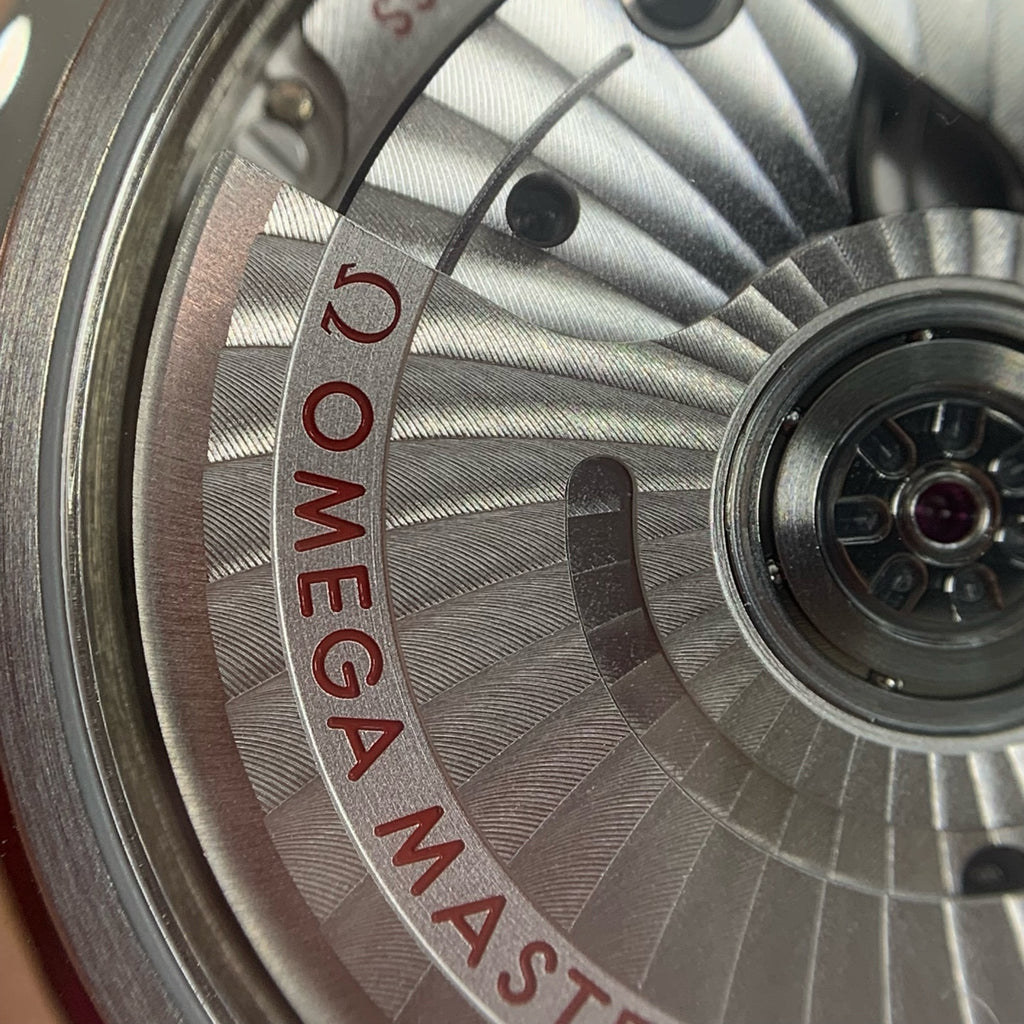 Omega Flying Disc Series 40 434.10.40.20.10.001