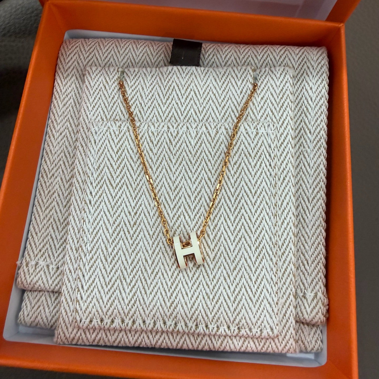 Hermes White