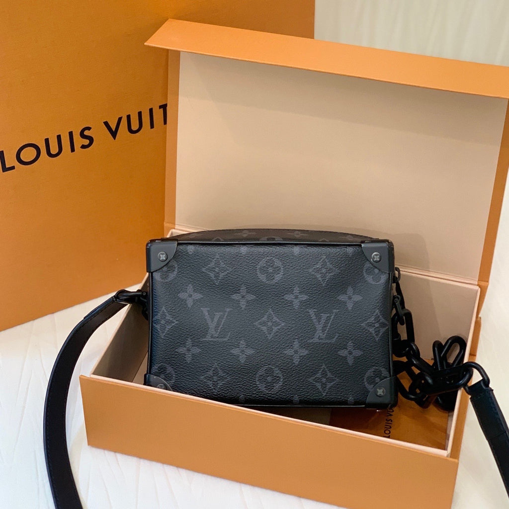 Louis Vuitton Soft Trunk Black Crossbody 18.5 x 13 x 8 M44735