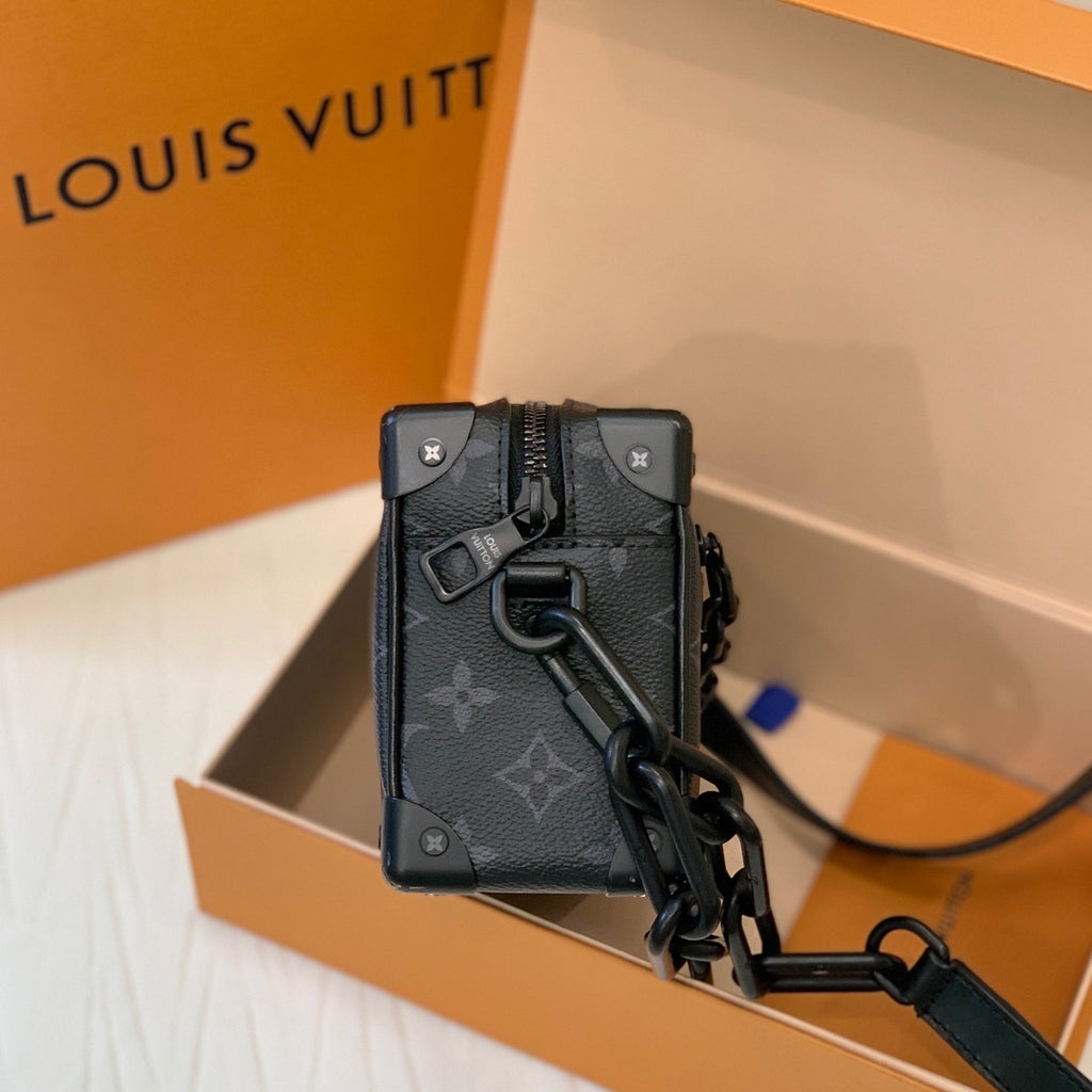 Louis Vuitton Soft Trunk Black Crossbody 18.5 x 13 x 8 M44735