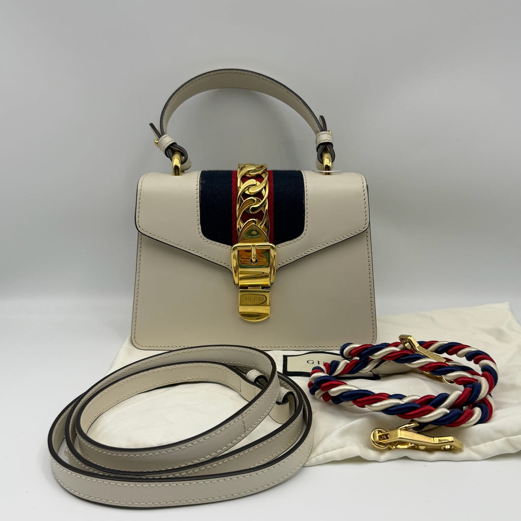 Gucci 470270D4ZAG8605