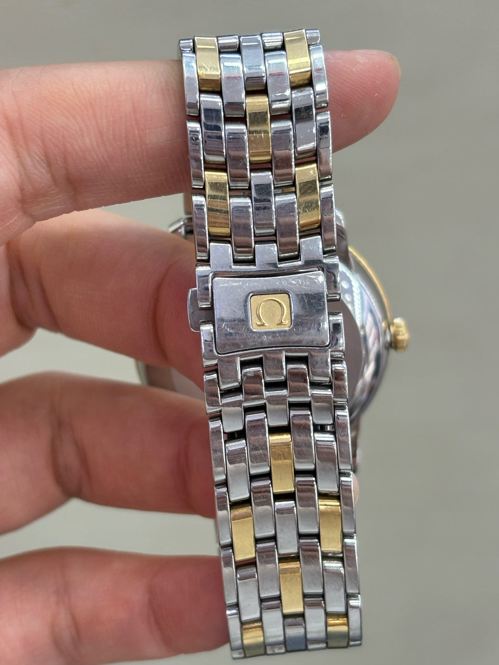 Omega Yellow