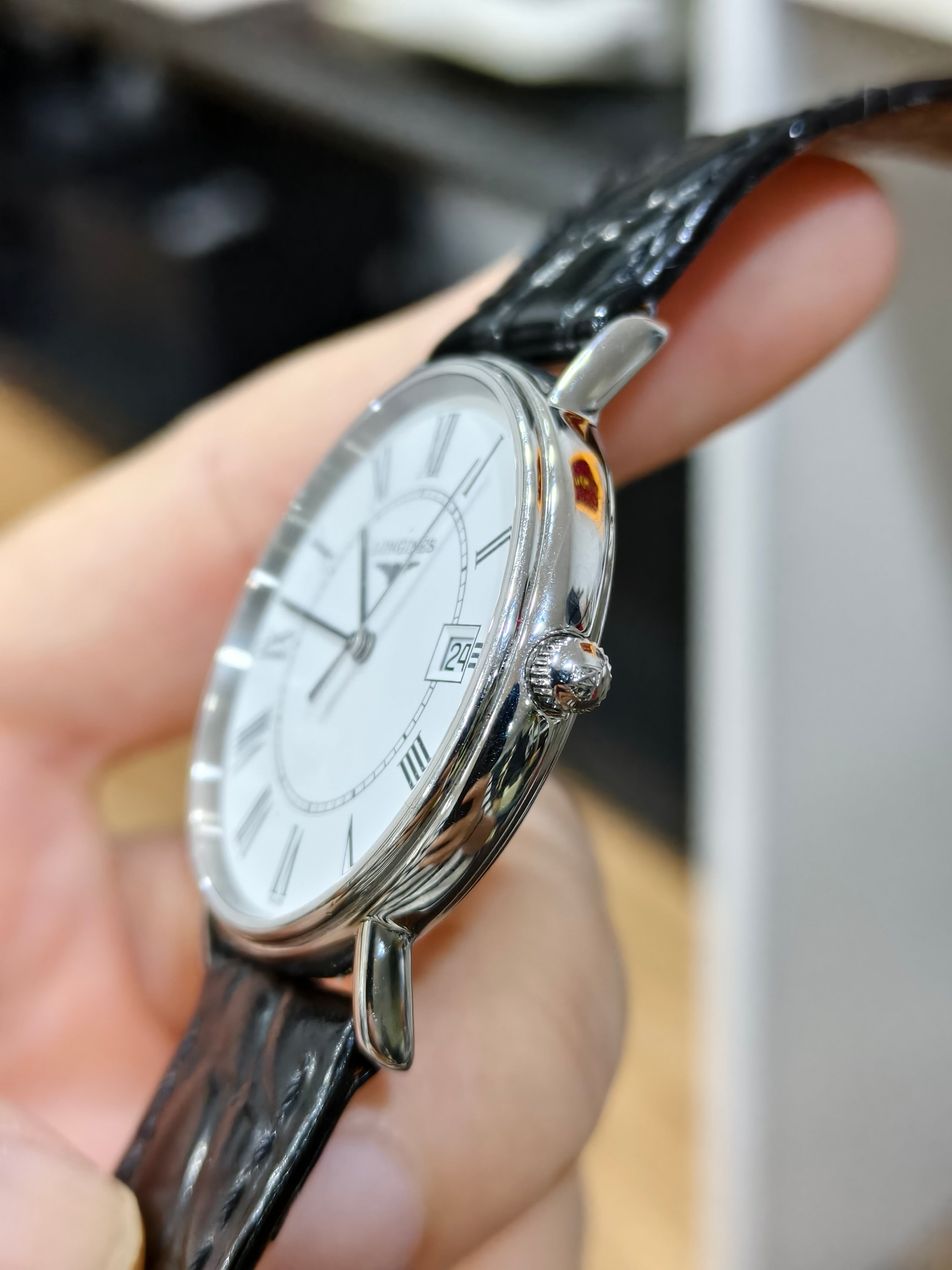 Longines Gorgeous Collection Quartz watch 33mm L4.720.4.11.2