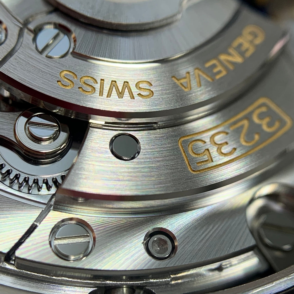 Rolex Yacht Prestige Model 40 millimeters m126621-0002