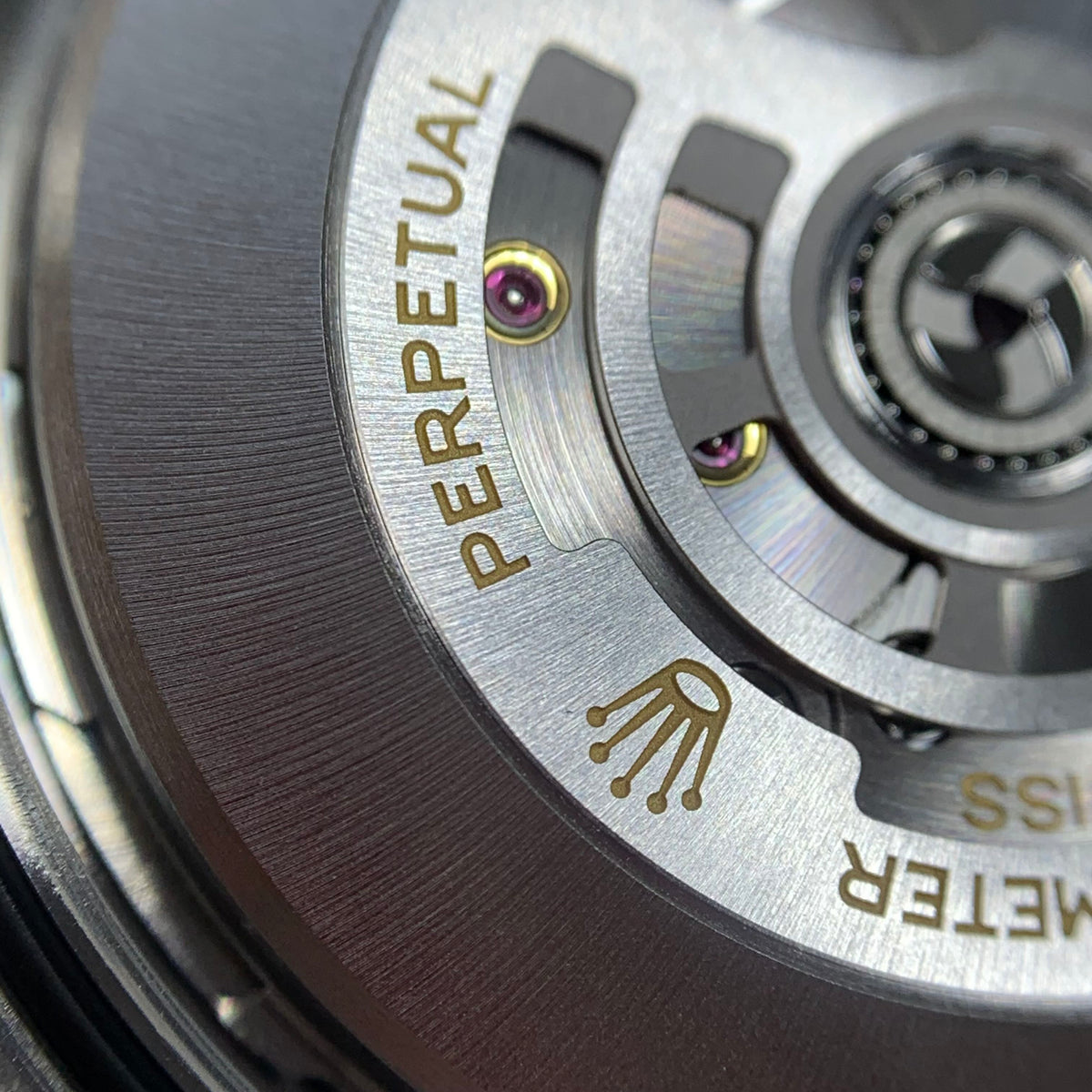 Rolex Yacht Prestige Model 40 millimeters m126621-0002