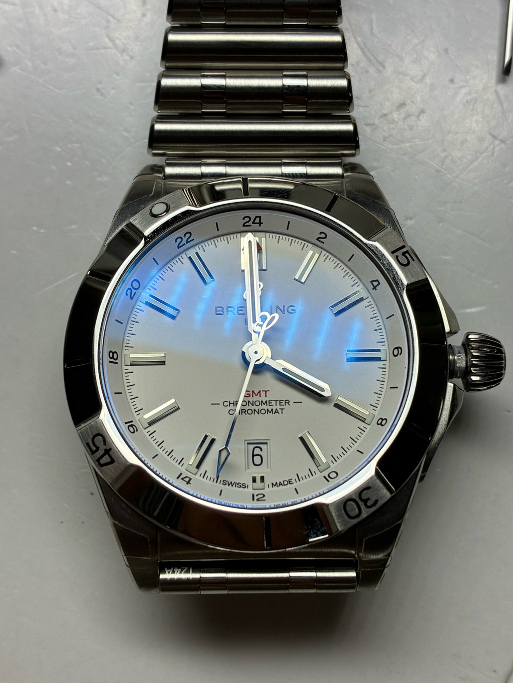 Breitling Chronomat mechanical timekeeping collection Mechanical watch 40 millimeters A32398101A1A1