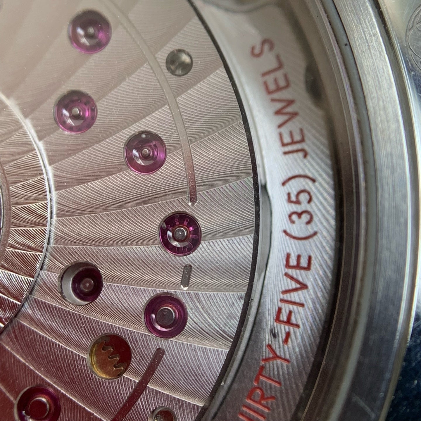 Omega Flying Disc Series 40 434.20.40.20.59.001