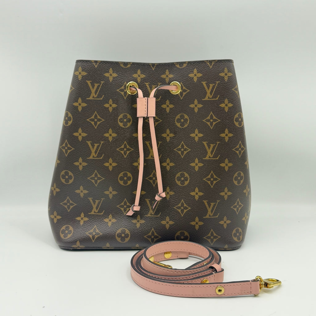 Louis Vuitton Leather Bucket & Drawstring Bag 26 x 26 x 17.5 M44887