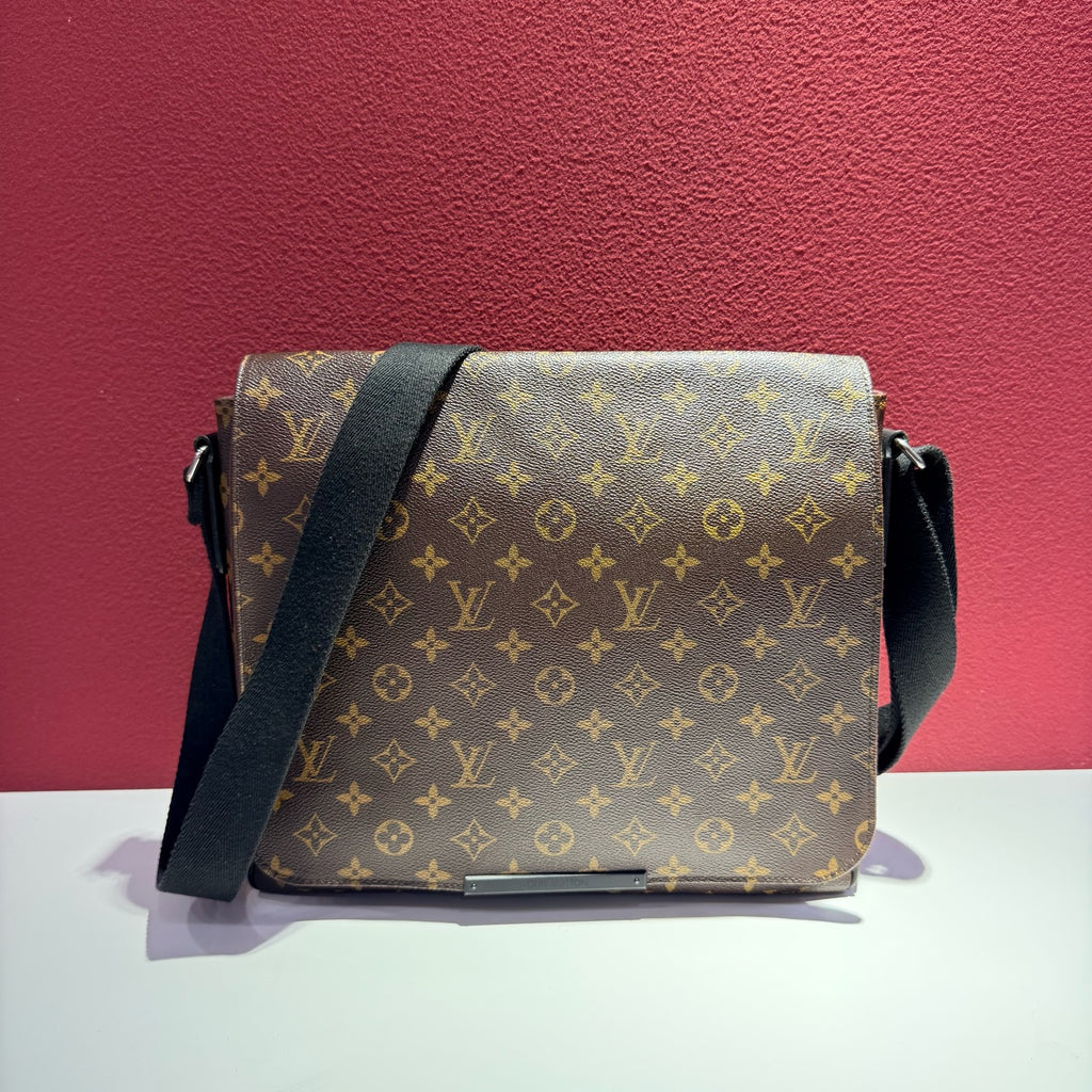Louis Vuitton Messenger Bag