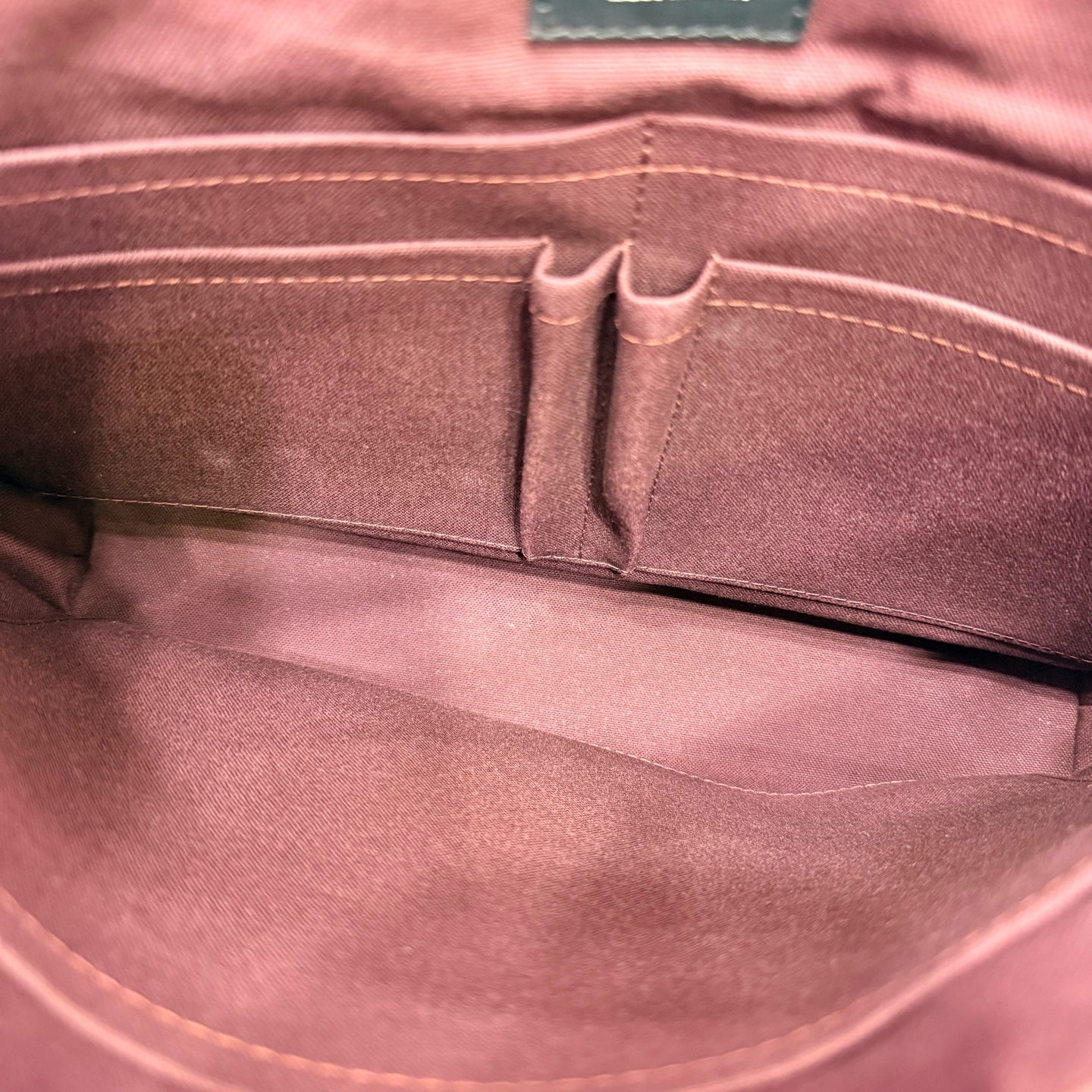 Louis Vuitton Messenger Bag