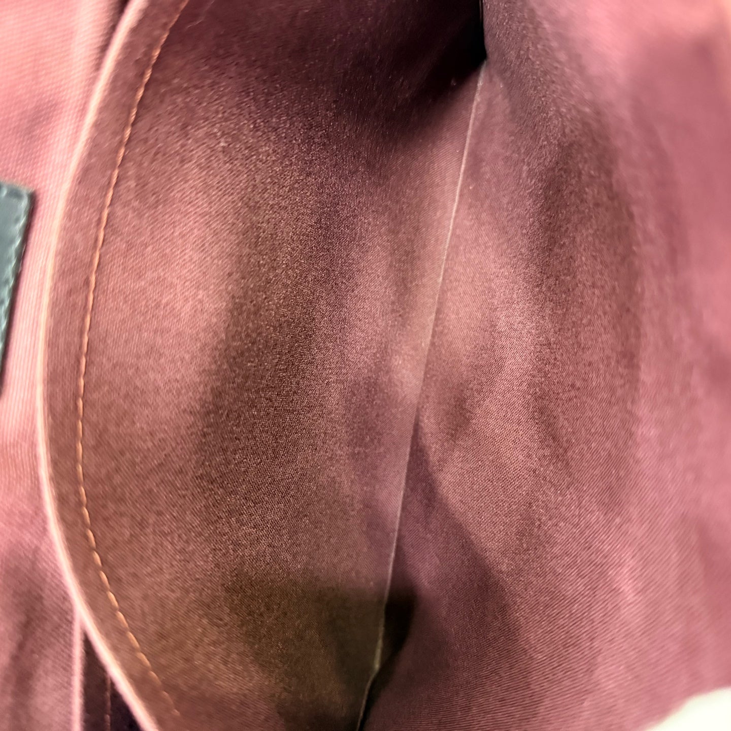 Louis Vuitton Messenger Bag