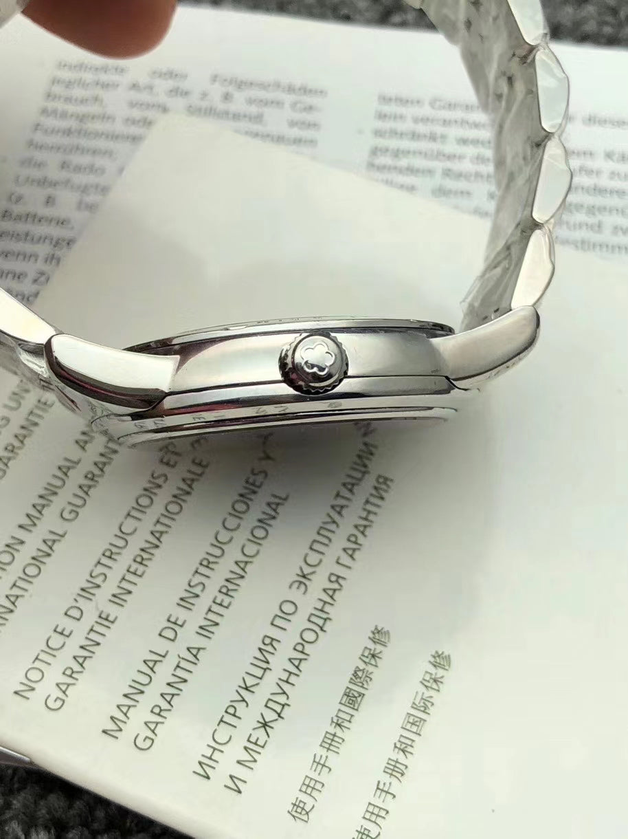 Longines Automatic (self-winding) watch
