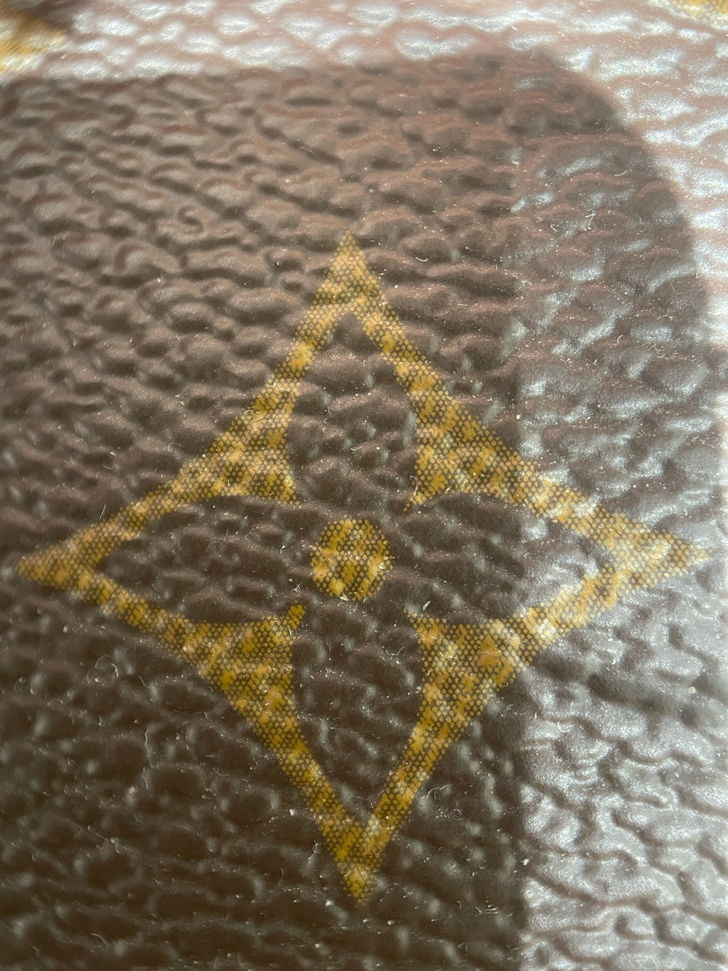 Louis Vuitton Messenger Bag