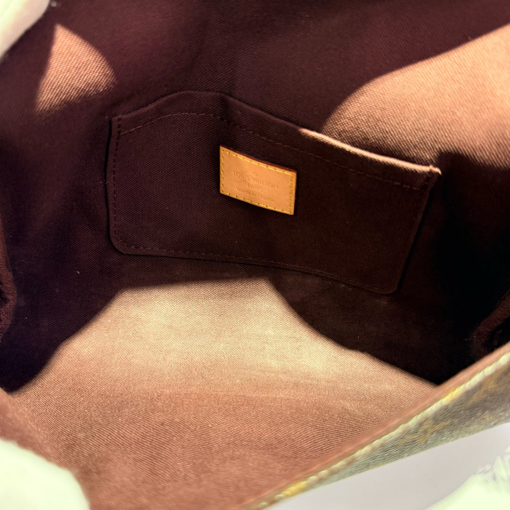 Louis Vuitton Crossbody 24.0x 14.0x 5.0 cm M40717