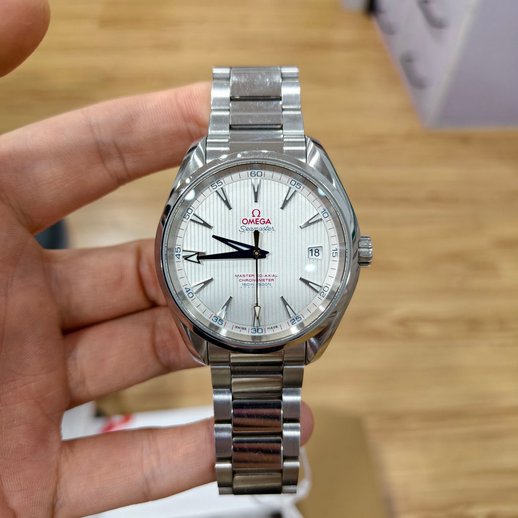 Omega Seahorse Automatic (self-winding) watch 41.5 millimeters 231.10.42.21.02.004
