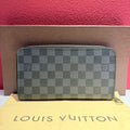Louis Vuitton Black Clutch 21.0x12.0cm N63077