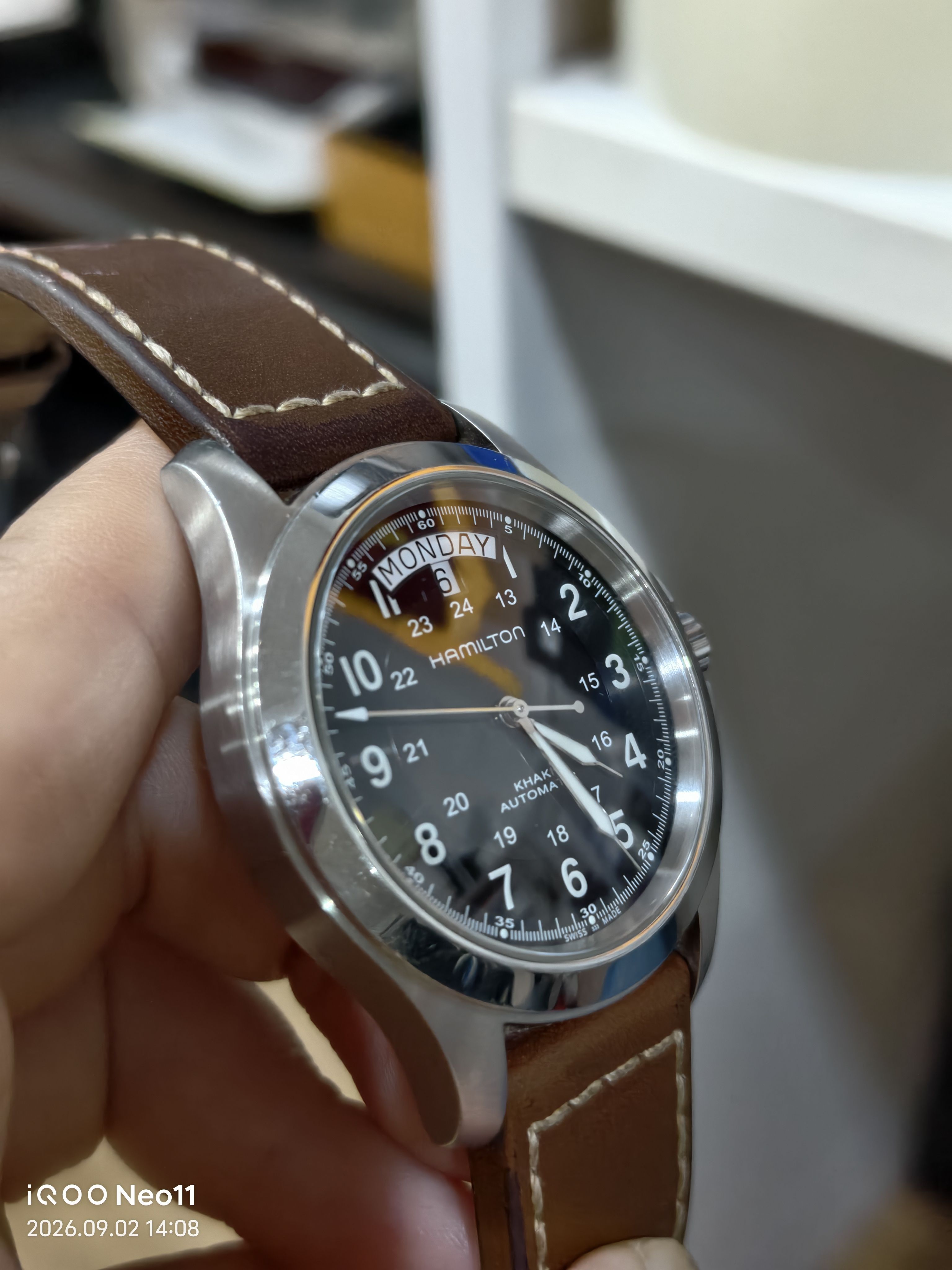 Hamilton Khaki Field Uniform 40 millimeters H64455533