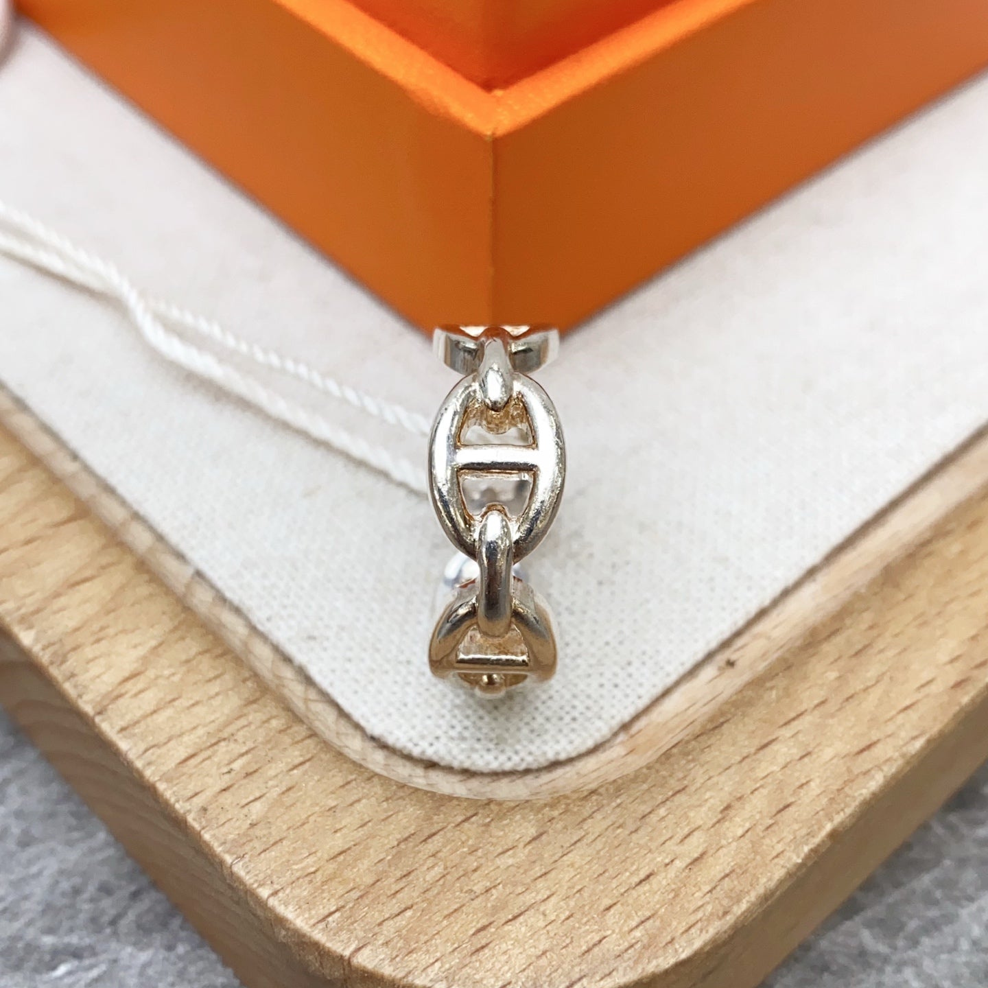 Hermes Ring