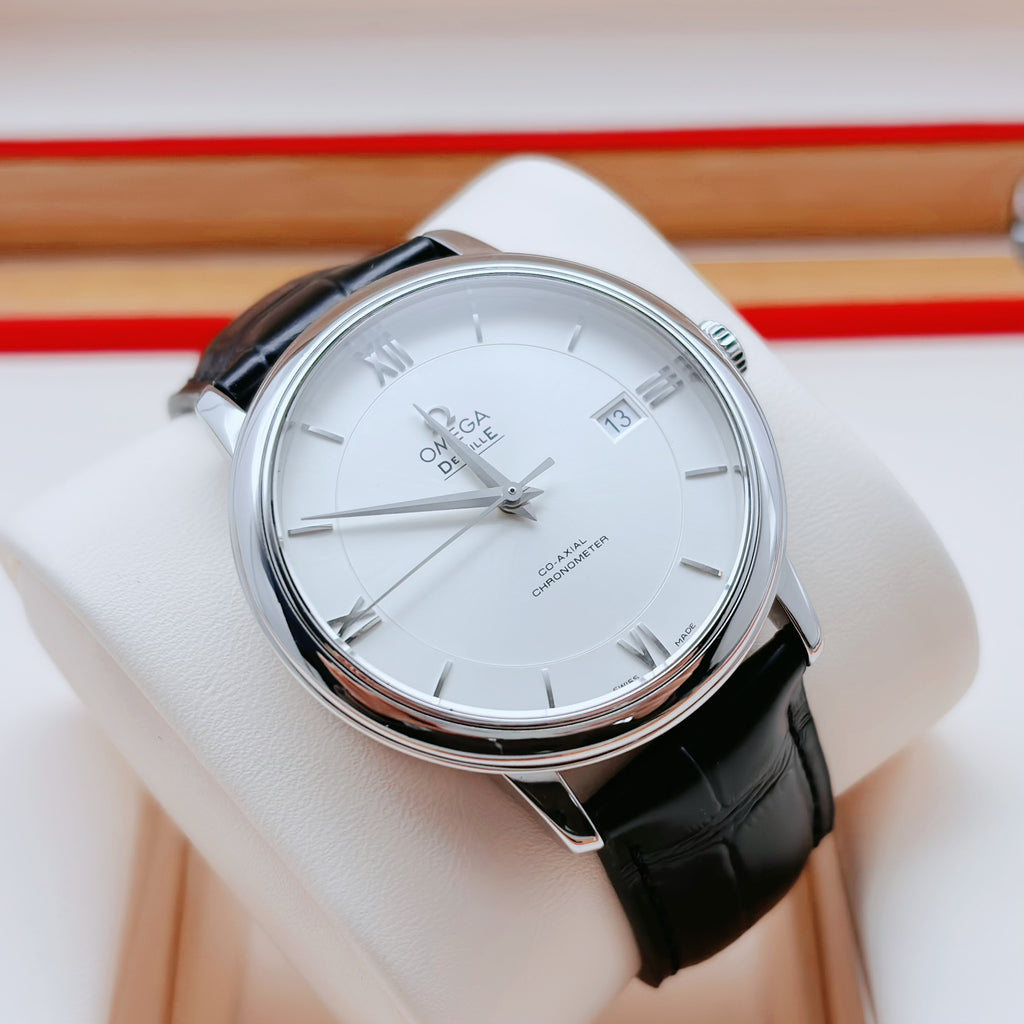 Omega Flying Disc Series Silver Automatic (self-winding) watch 39.5 424.13.40.20.02.001