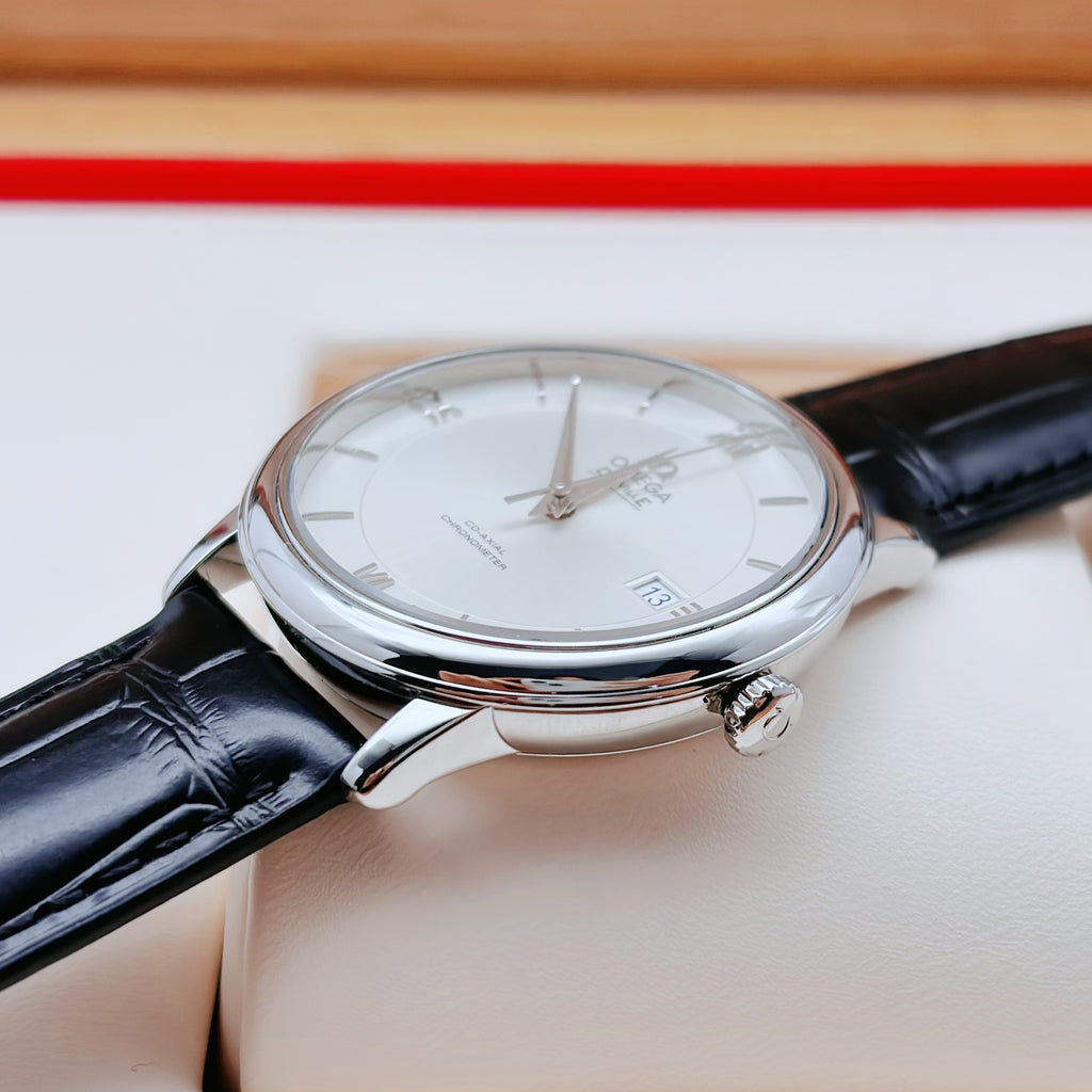 Omega Flying Disc Series Silver Automatic (self-winding) watch 39.5 424.13.40.20.02.001