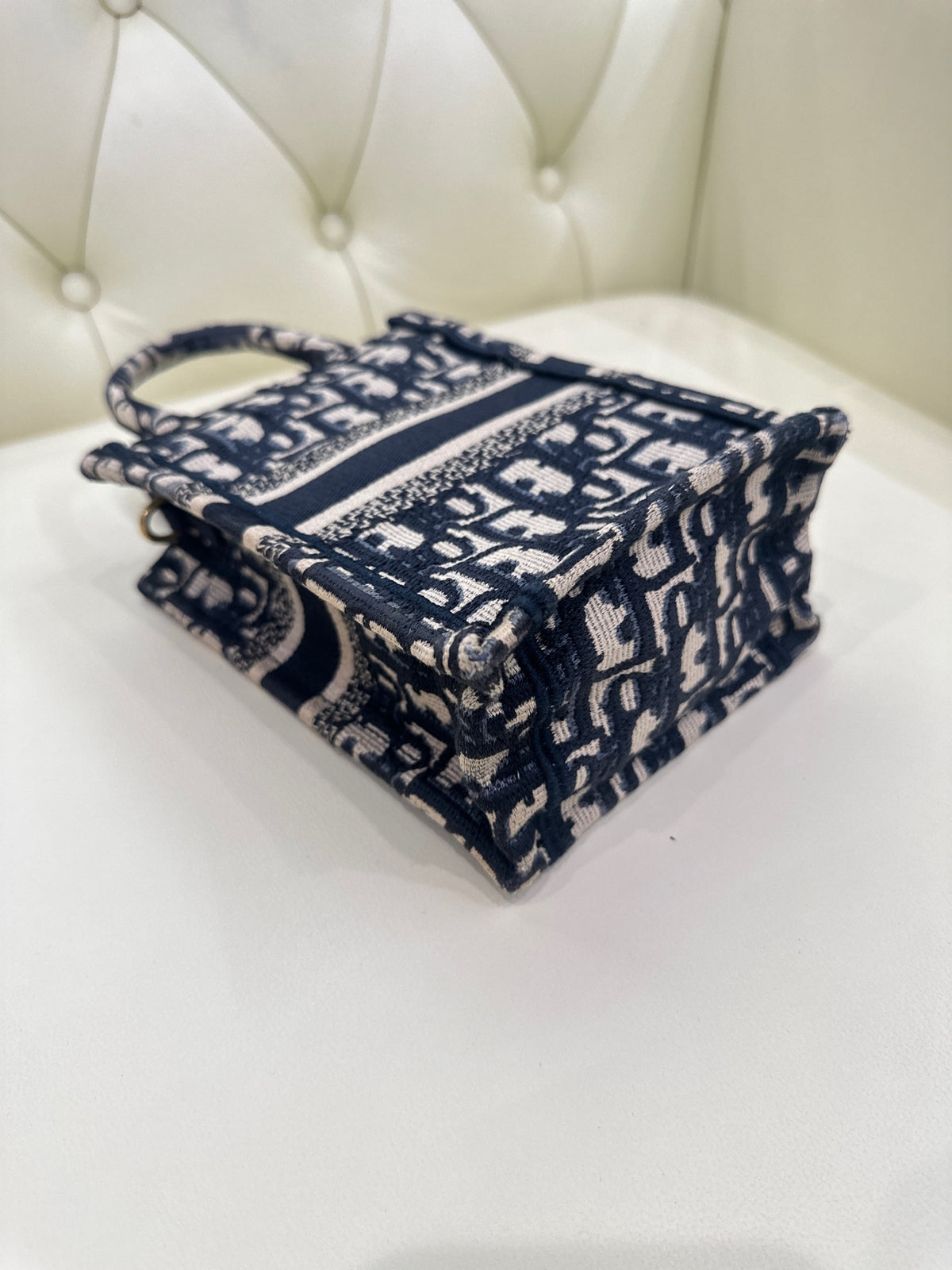 Dior Tote 50-MA-0272