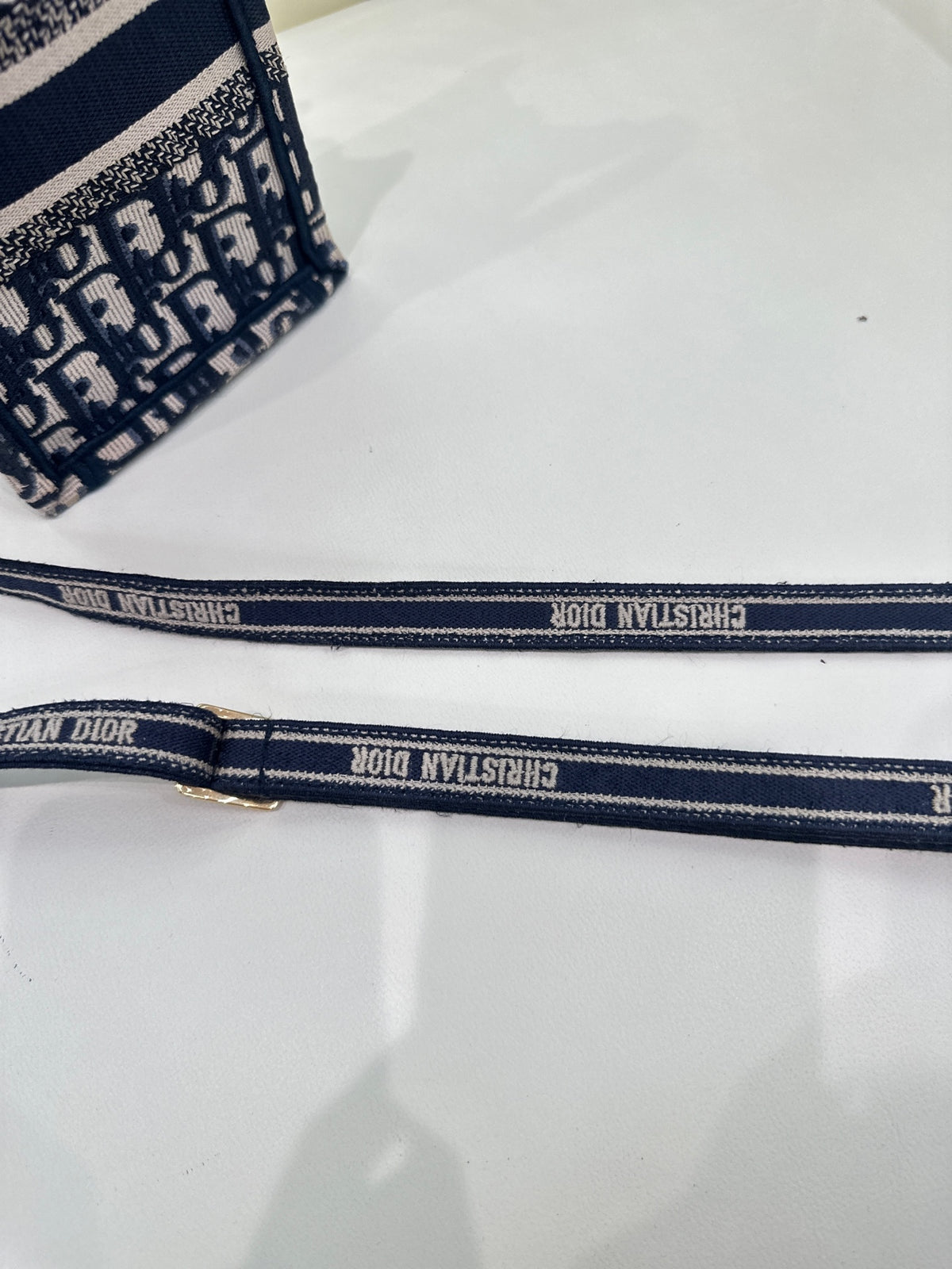 Dior Tote 50-MA-0272