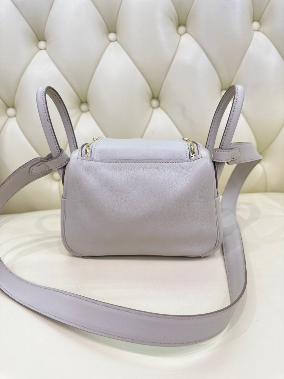 Hermes Lindy II Mini Handbag Crossbody 19 cm long x 13 cm deep x 9.5 cm wide H085956CK3Q