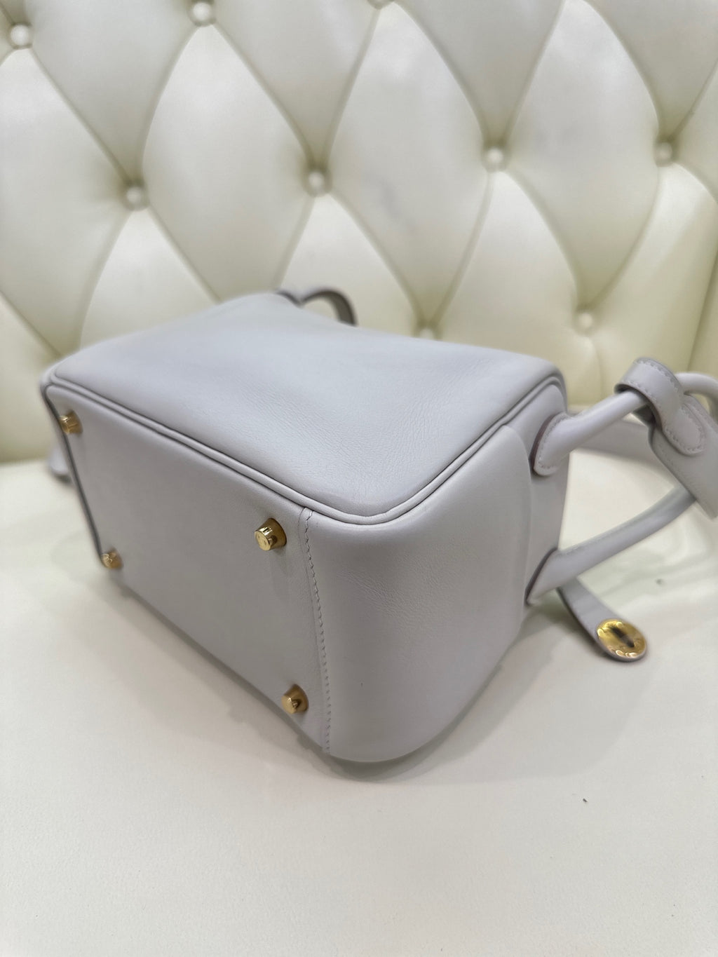 Hermes Lindy II Mini Handbag Crossbody 19 cm long x 13 cm deep x 9.5 cm wide H085956CK3Q