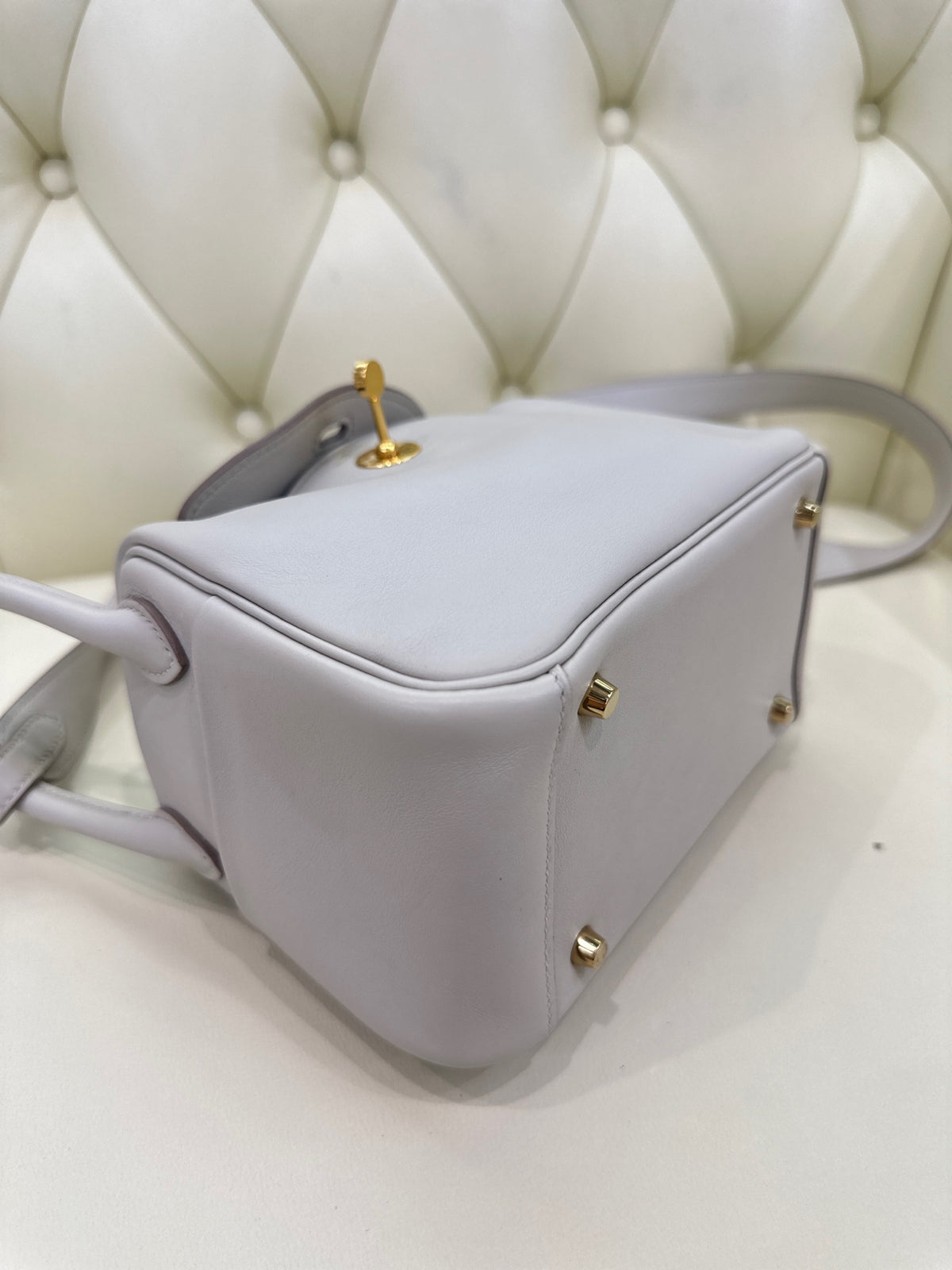 Hermes Lindy II Mini Handbag Crossbody 19 cm long x 13 cm deep x 9.5 cm wide H085956CK3Q
