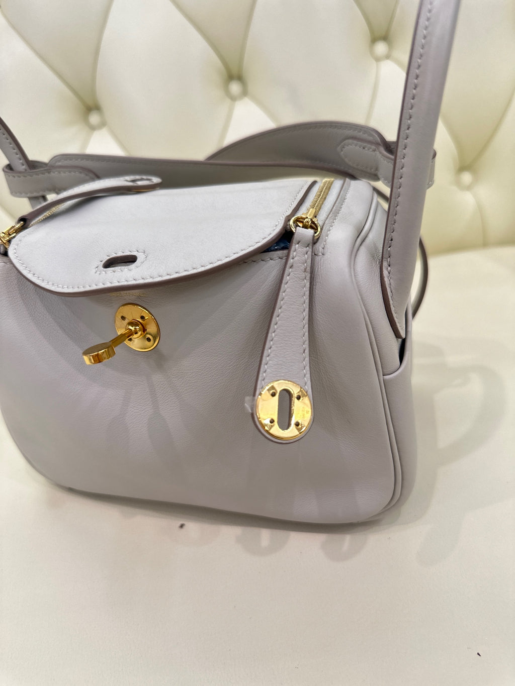 Hermes Lindy II Mini Handbag Crossbody 19 cm long x 13 cm deep x 9.5 cm wide H085956CK3Q