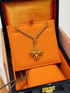 老铺 Necklace