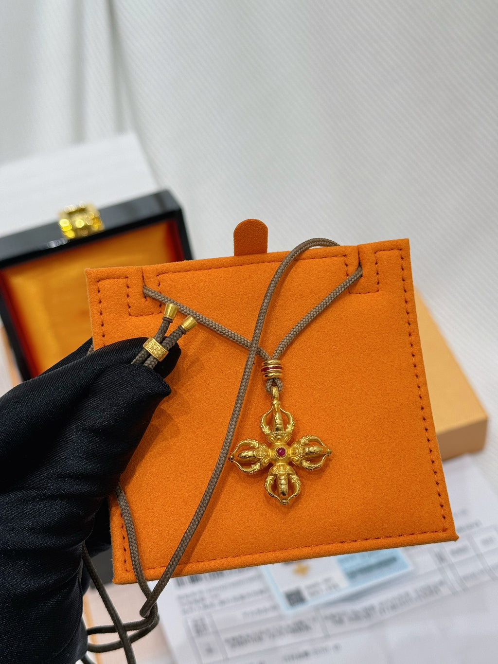 老铺 Necklace