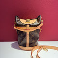 Louis Vuitton Duffle Crossbody 22.0x 23.0x 14.0 cm M43587