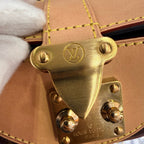Louis Vuitton Duffle Crossbody 22.0x 23.0x 14.0 cm M43587