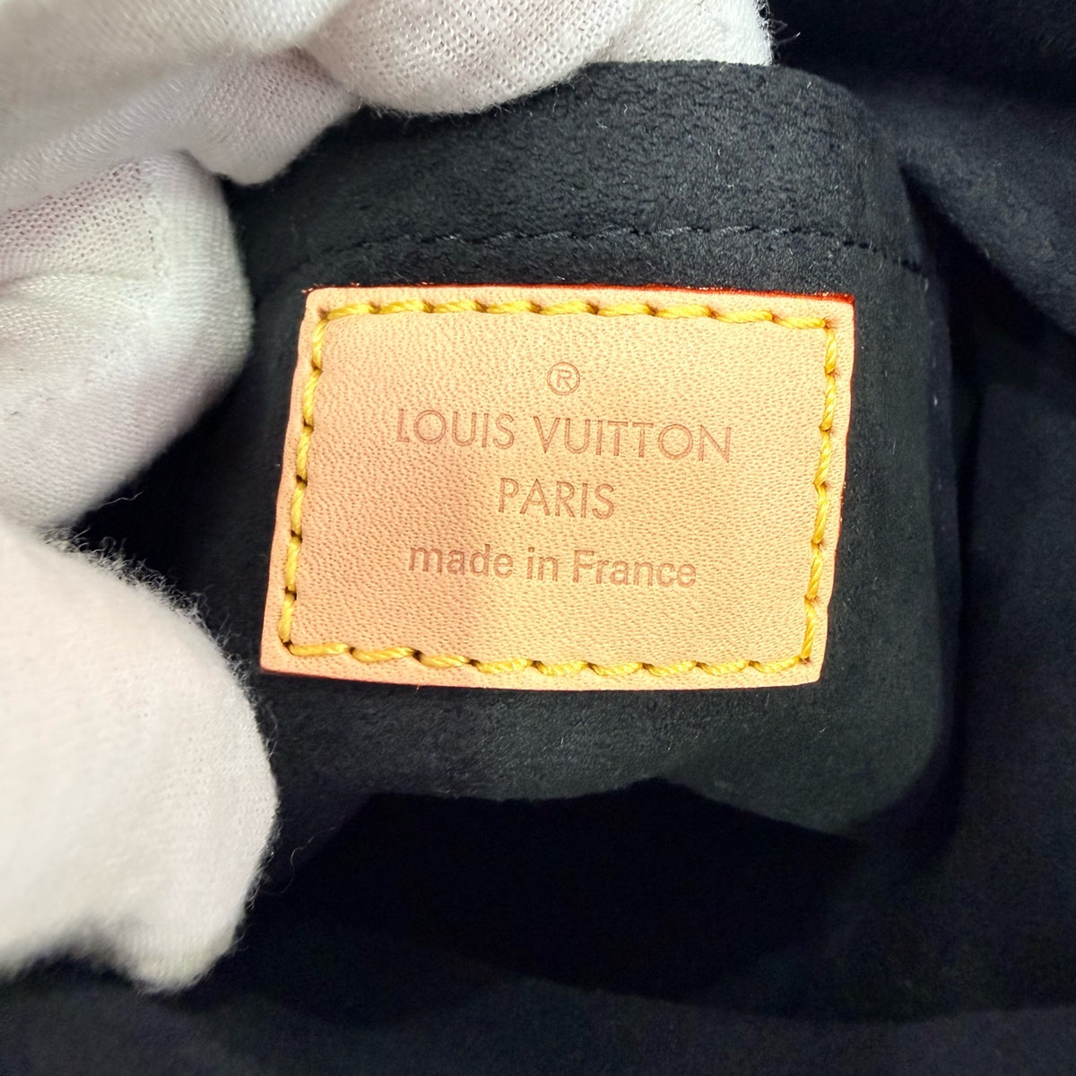 Louis Vuitton Duffle Crossbody 22.0x 23.0x 14.0 cm M43587