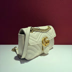 Gucci GG Marmont Collection White Crossbody 22 cm (width) x 13 cm (height) x 6 cm (depth) 446744 DTDIT 9022