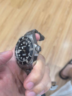 梅花 Black Mechanical watch