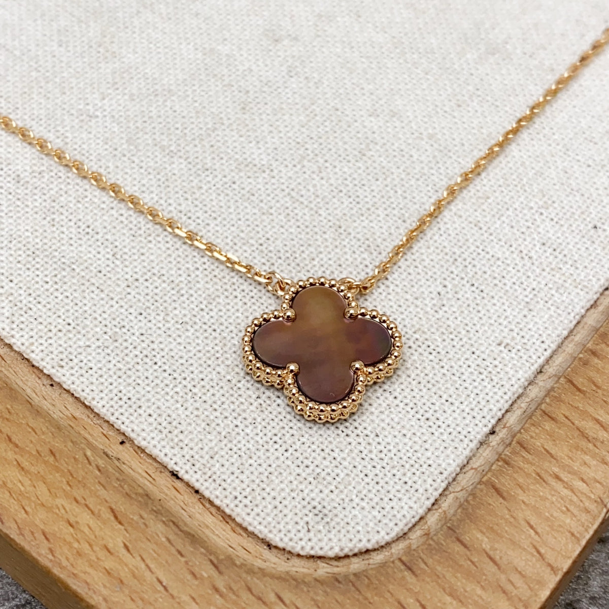 Van Cleef & Arpels Gray Necklace